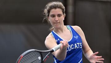 Thumbnail image for: Lyme-Old Lyme sweeps Portland in girls tennis 