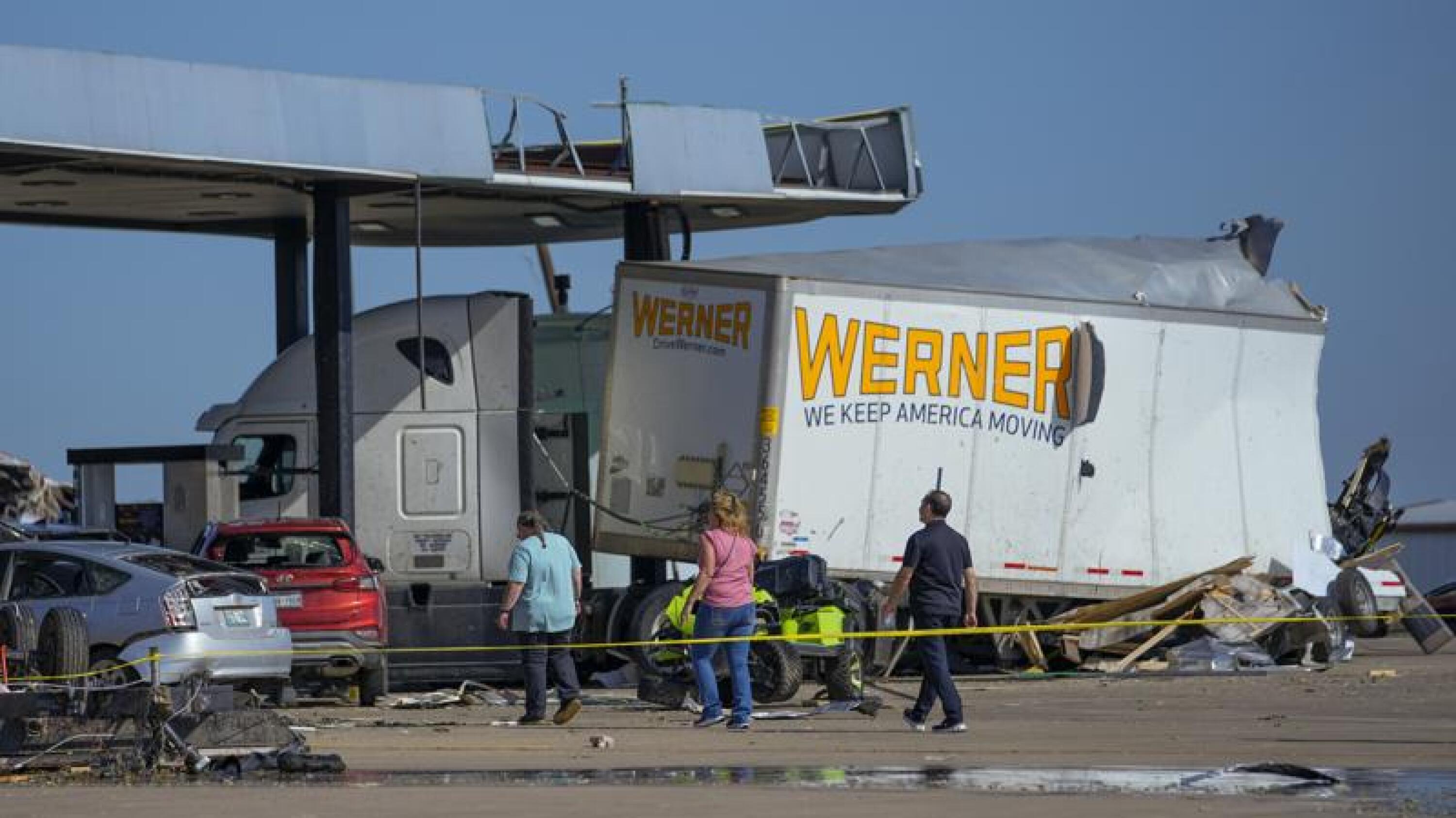 At least 13 dead in Texas, Oklahoma, Arkansas after severe weather roars across region