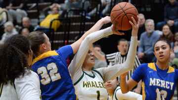 New London falls to Mercy in second round