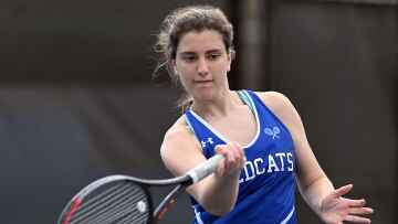 Thumbnail image for: Lyme-Old Lyme sweeps Portland in girls tennis 