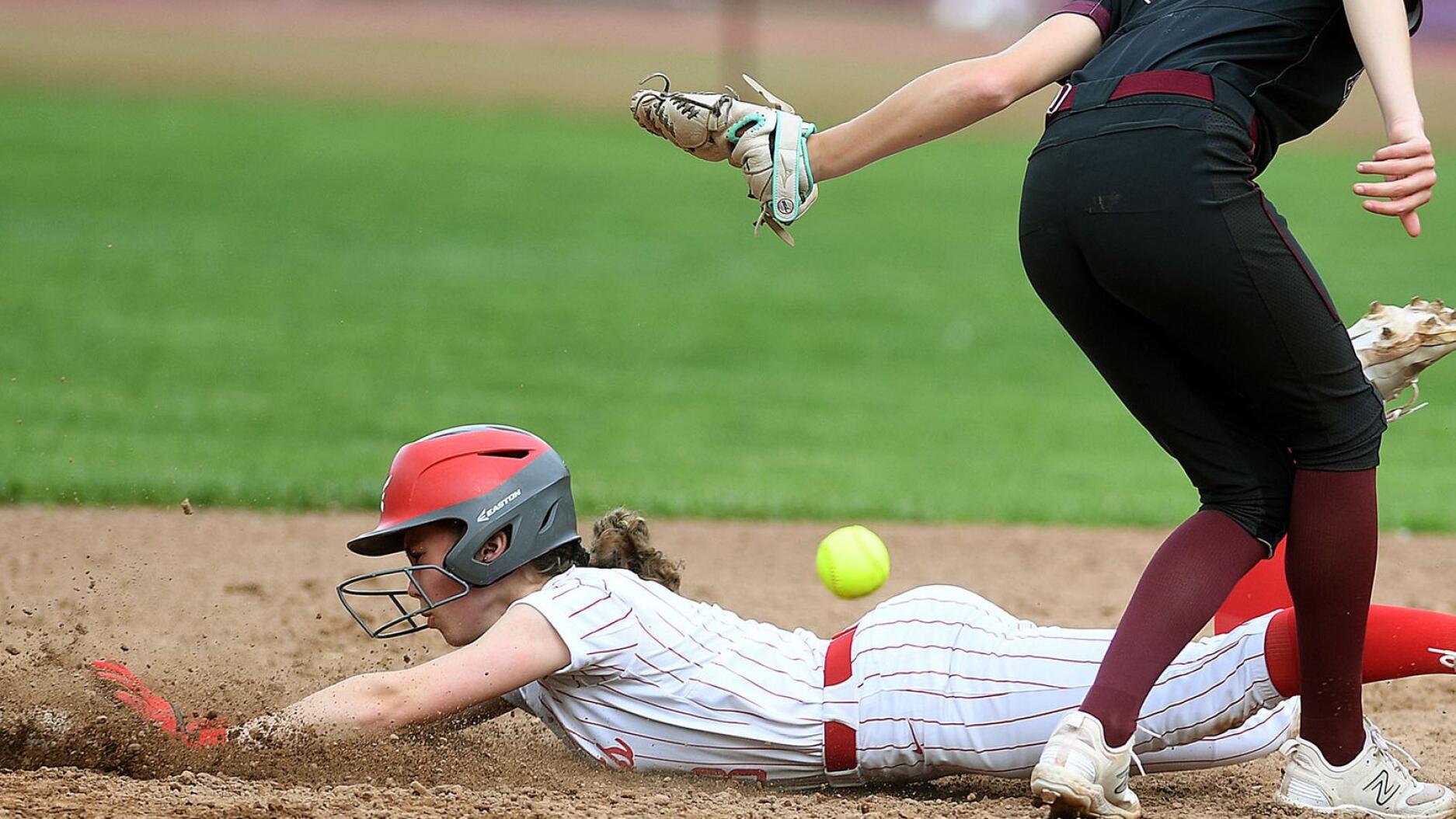 NFA softball turns an early lead into win over East Lyme